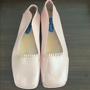 Chic Pink Flats for Women Vintage 8m Fine leather uppers,